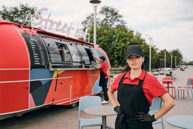 Chic food truck